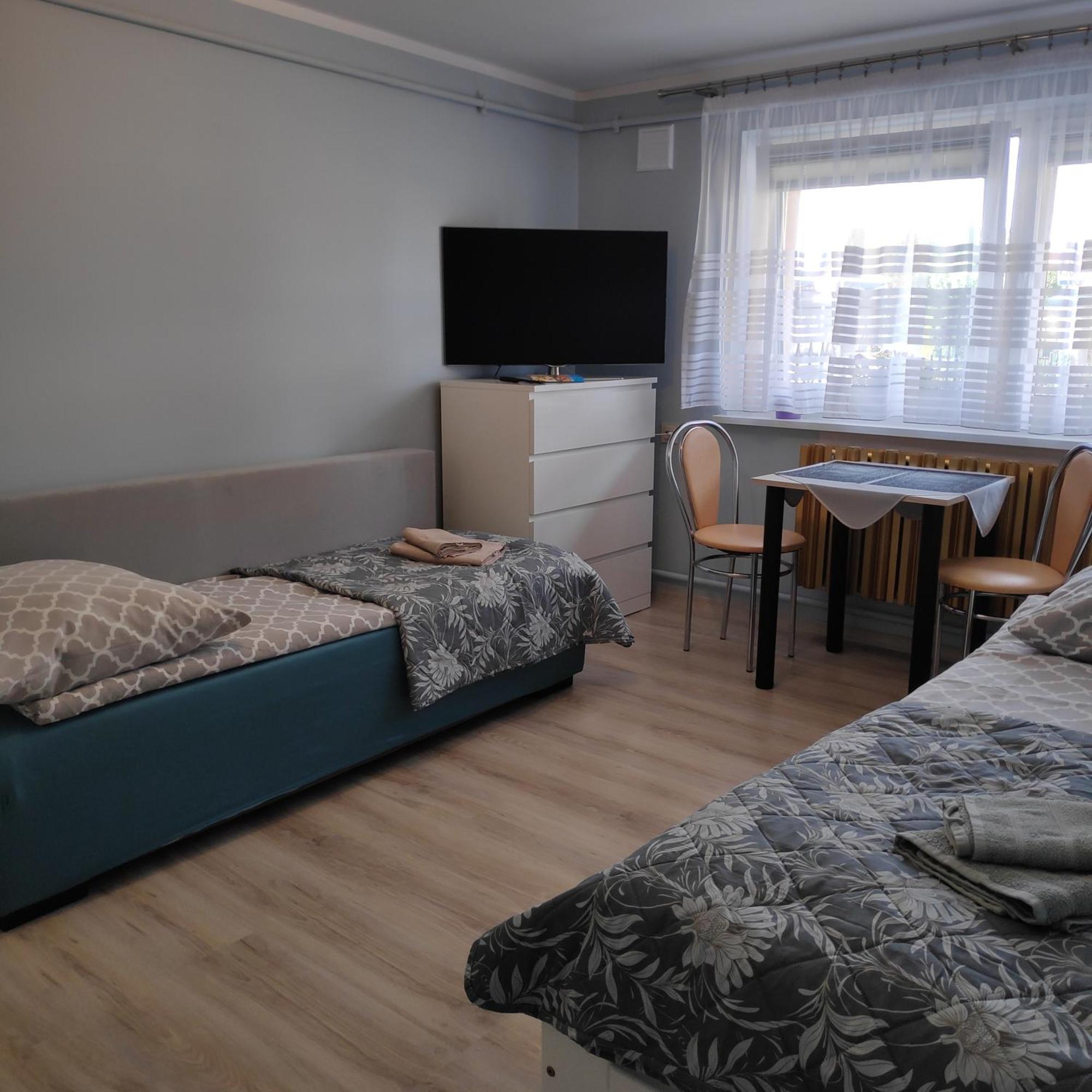 Pokoje Goscinne Moli Łeba Buitenkant foto